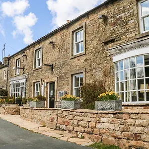 Apartment Kearton Shunner Fell