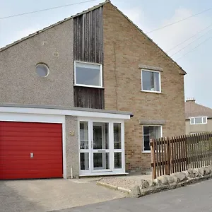 Holiday home Hill Top